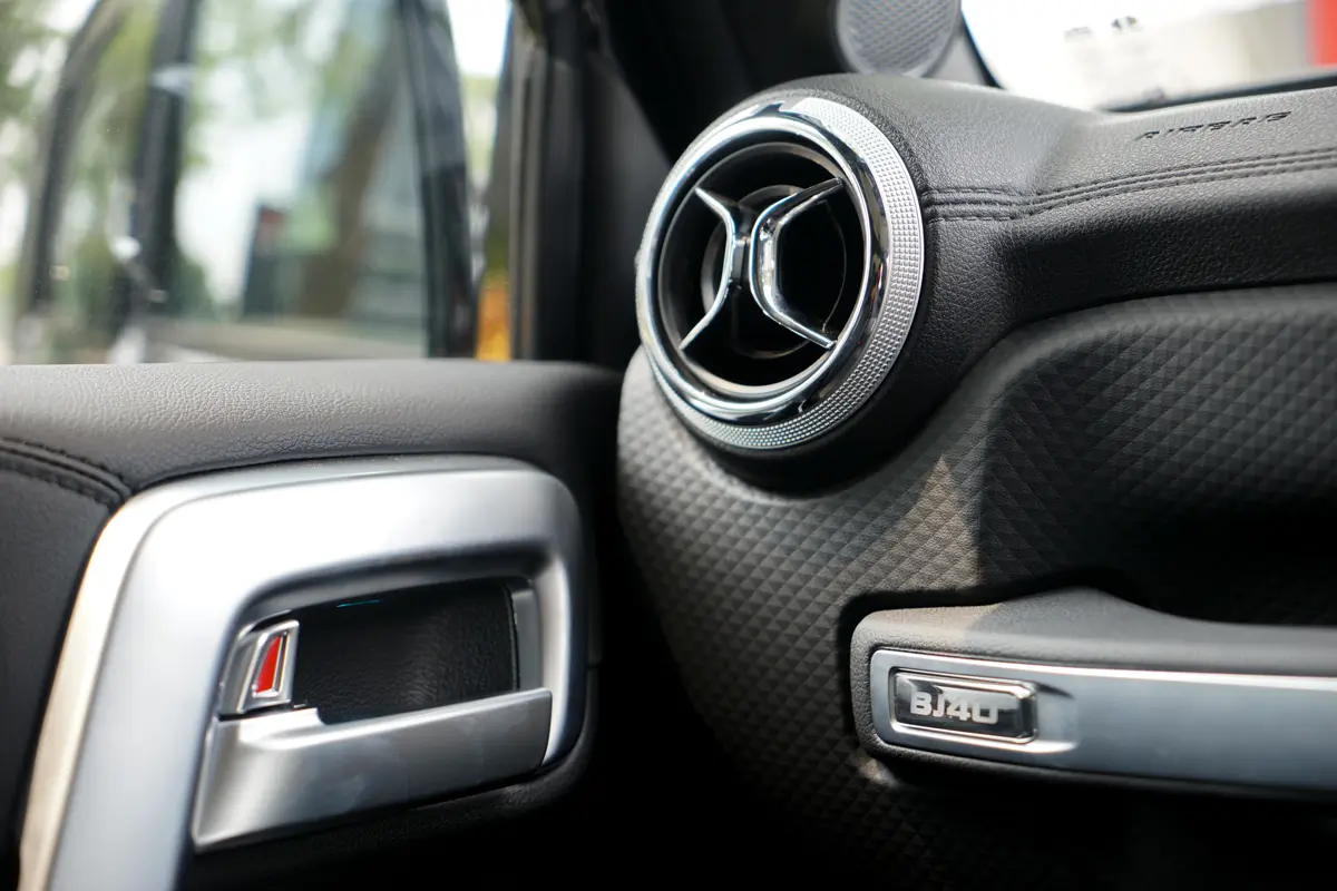 interior-1.webp
