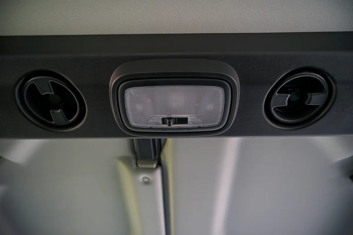 interior-3.webp